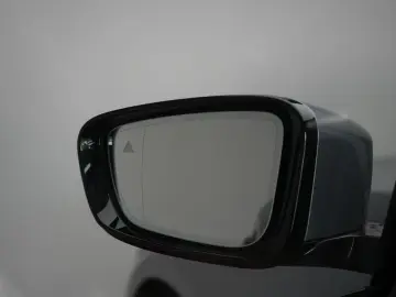 BMW 320 i M Sport Navi ACC Kamera Virtual HUD Side