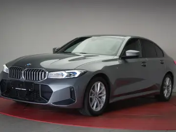 BMW 320 i M Sport Navi ACC Kamera Virtual HUD Side