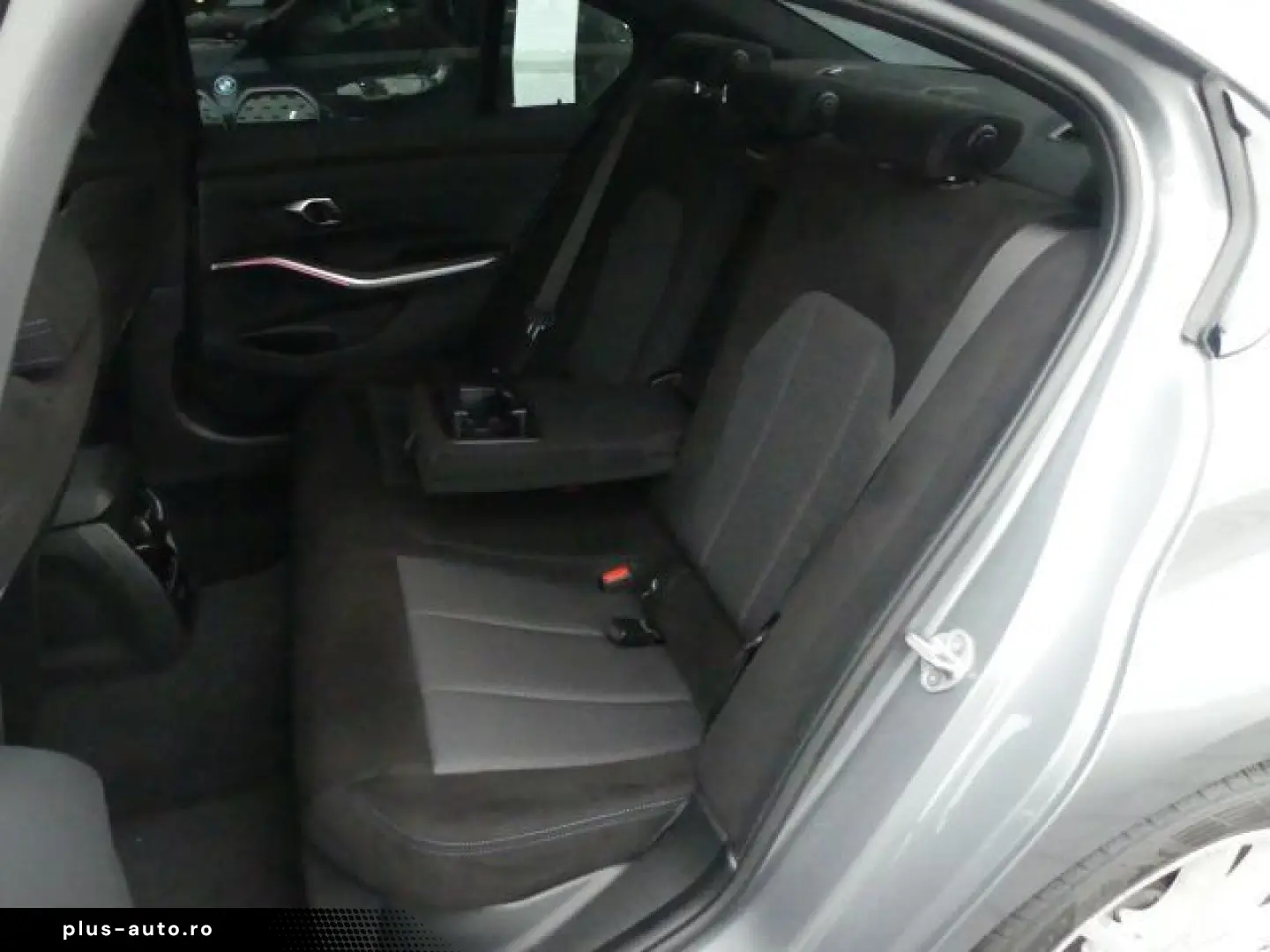 BMW 320 i M Sportpaket ACC Ad.LED Rfcam 360 HUP HIFI