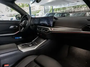 BMW 320d xDrive M-Sport Pro FACEL. LED ACC NAVI HGSD