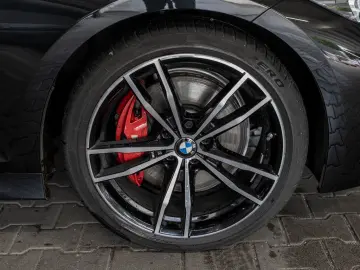 BMW 320d xDrive M-Sport Pro FACEL. LED ACC NAVI HGSD