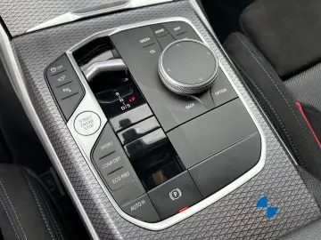 BMW 320d Limousine M Sport FACELIFT HUD AHK LED HiFi