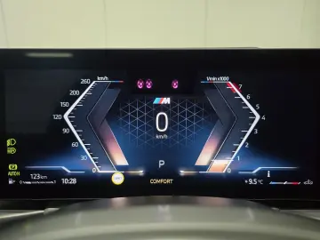 BMW 320i M Sport  19 Zoll SD ACC HuD 360