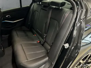 BMW 330 e M Sport AKTIONSPREIS Navi Digitales Cockpi