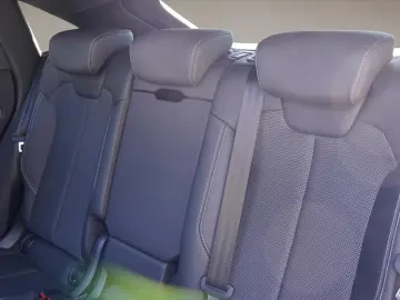 AUDI Q5 Sportback 50TFSIe quattro S line Pano Matrix