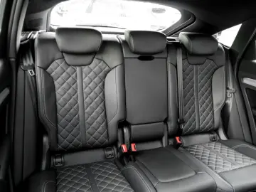 AUDI Q5 Sportback 45 quattro S LINE PANO AHK B&O LM21
