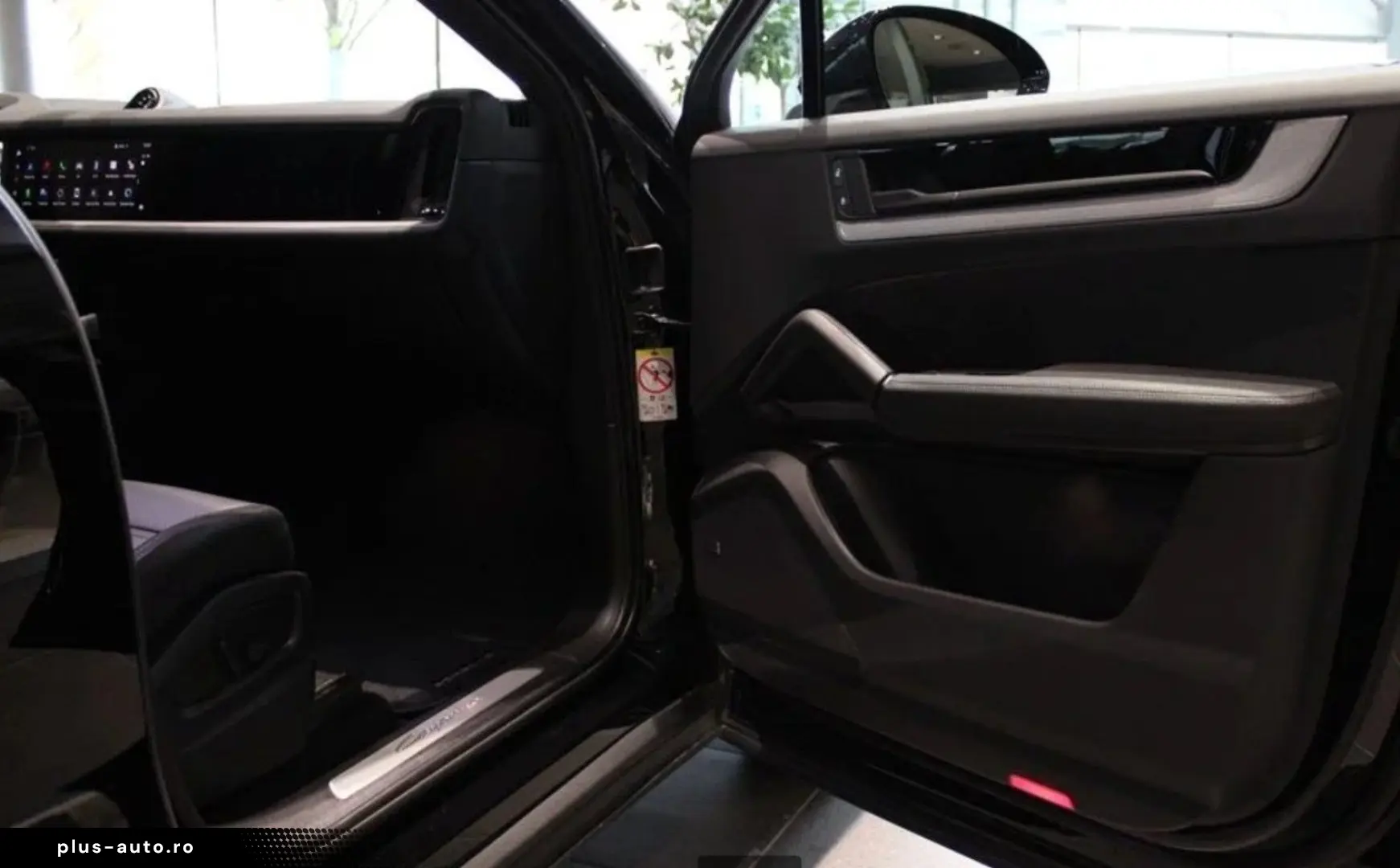 PORSCHE Cayenne Coupe E-Hybrid