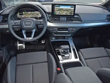 AUDI Q5 40 TDI qu S-tr.  S-line Matrix AHK Pano B&O