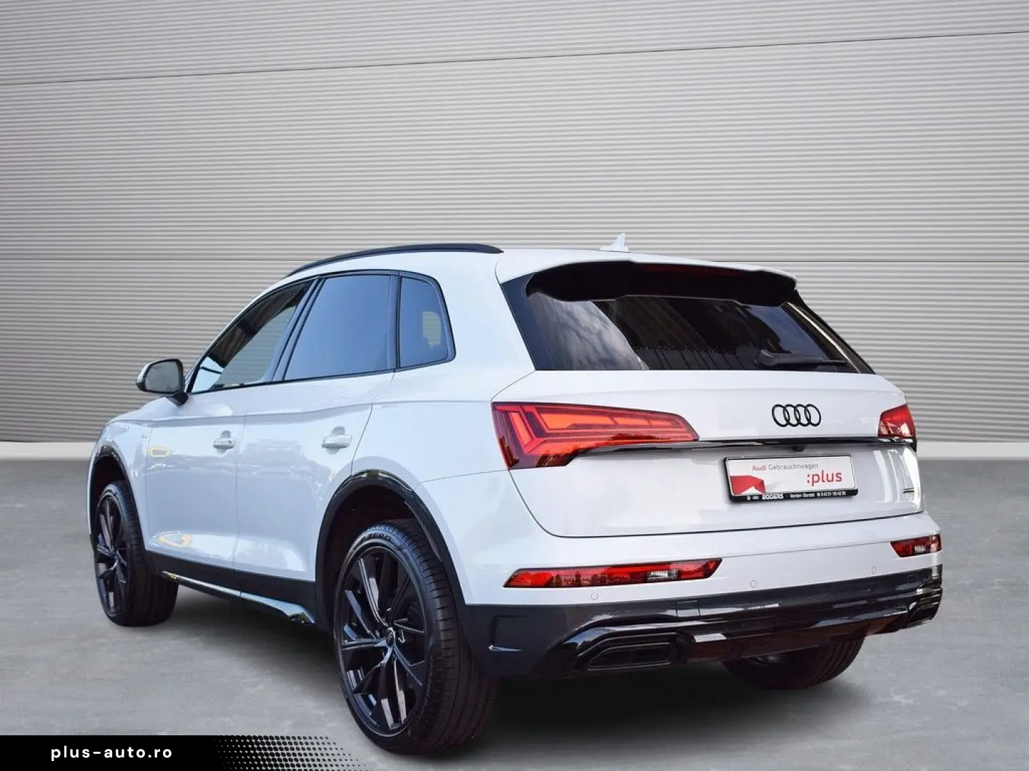 AUDI Q5 40 TDI qu S-tr.  S-line Matrix AHK Pano B&O