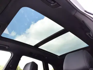 AUDI Q5 40 TDI qu S-tr.  S-line Matrix AHK Pano B&O