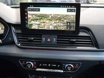 AUDI Q5 40 TDI qu S-tr.  S-line Matrix AHK Pano B&O