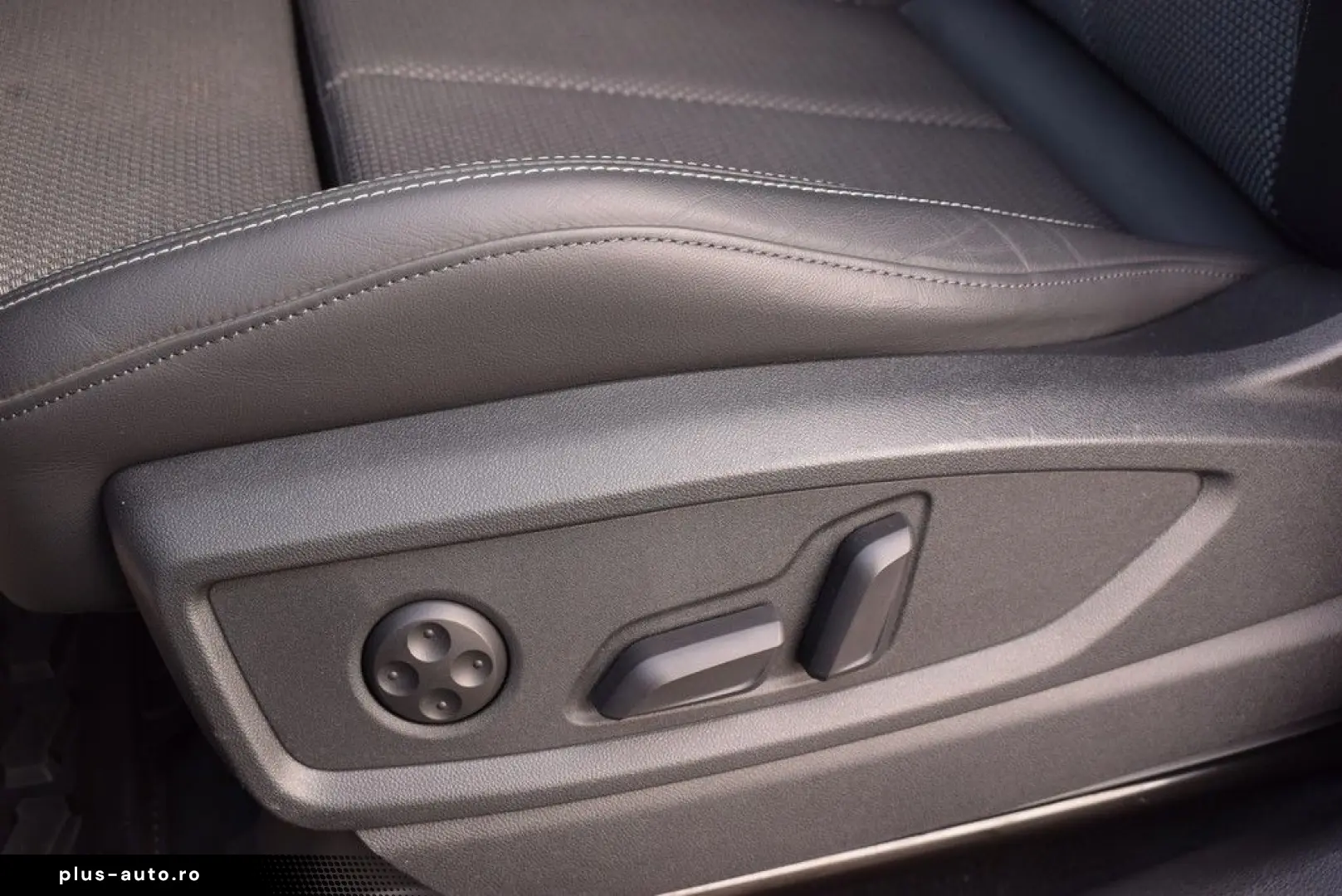 AUDI Q5 40 TDI qu S-tr.  S-line Matrix AHK Pano B&O