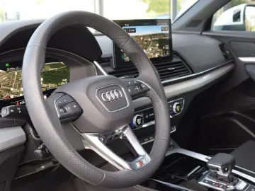 AUDI Q5 40 TDI qu S-tr.  S-line Matrix AHK Pano B&O