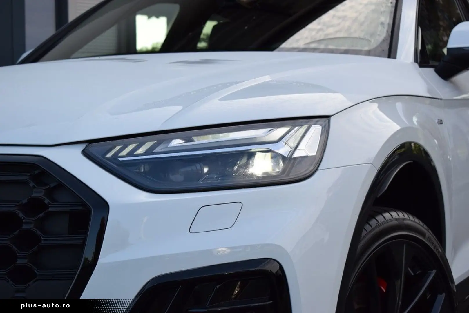 AUDI Q5 40 TDI qu S-tr.  S-line Matrix AHK Pano B&O