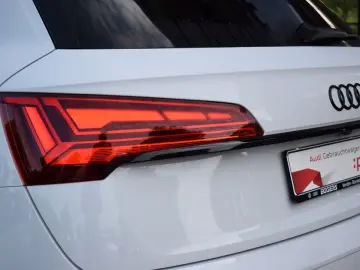 AUDI Q5 40 TDI qu S-tr.  S-line Matrix AHK Pano B&O