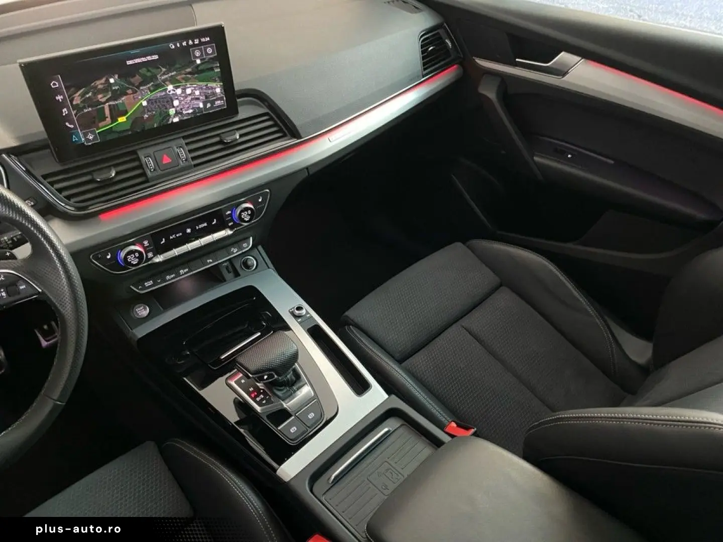 AUDI Q5 Sportback 40 TFSI quattro S line PANO HUD STH