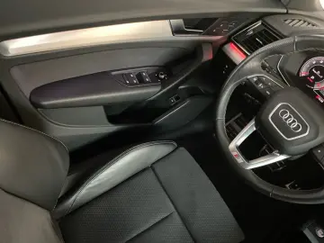 AUDI Q5 Sportback 40 TFSI quattro S line PANO HUD STH