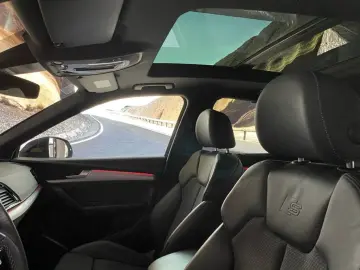 AUDI Q5 Sportback 40 TFSI quattro S line PANO HUD STH