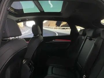 AUDI Q5 Sportback 40 TFSI quattro S line PANO HUD STH