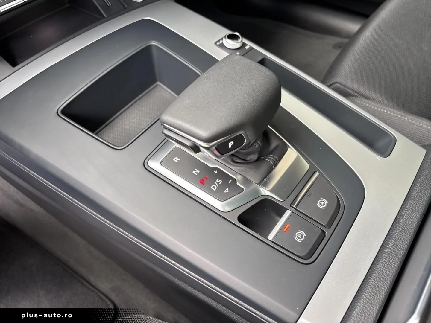 AUDI Q5 SPORTBACK S-LINE 40 TDI QUATTRO (AHK PANO MAT