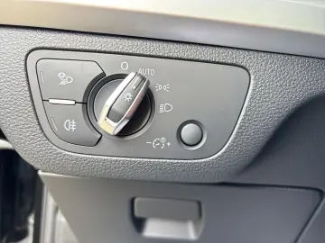 AUDI Q5 SPORTBACK S-LINE 40 TDI QUATTRO (AHK PANO MAT