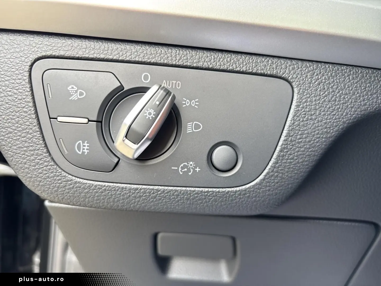 AUDI Q5 SPORTBACK S-LINE 40 TDI QUATTRO (AHK PANO MAT