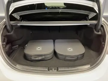 MERCEDES-BENZ C 300 e AMG NIGHT DISTR BURM 360 WINTE&hellip;