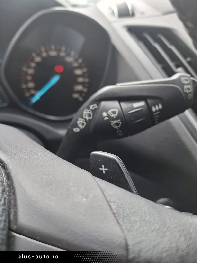 Ford Kuga 2.0 TDCi 4WD Powershift Titanium