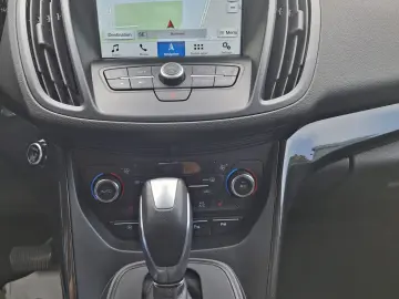 Ford Kuga 2.0 TDCi 4WD Powershift Titanium