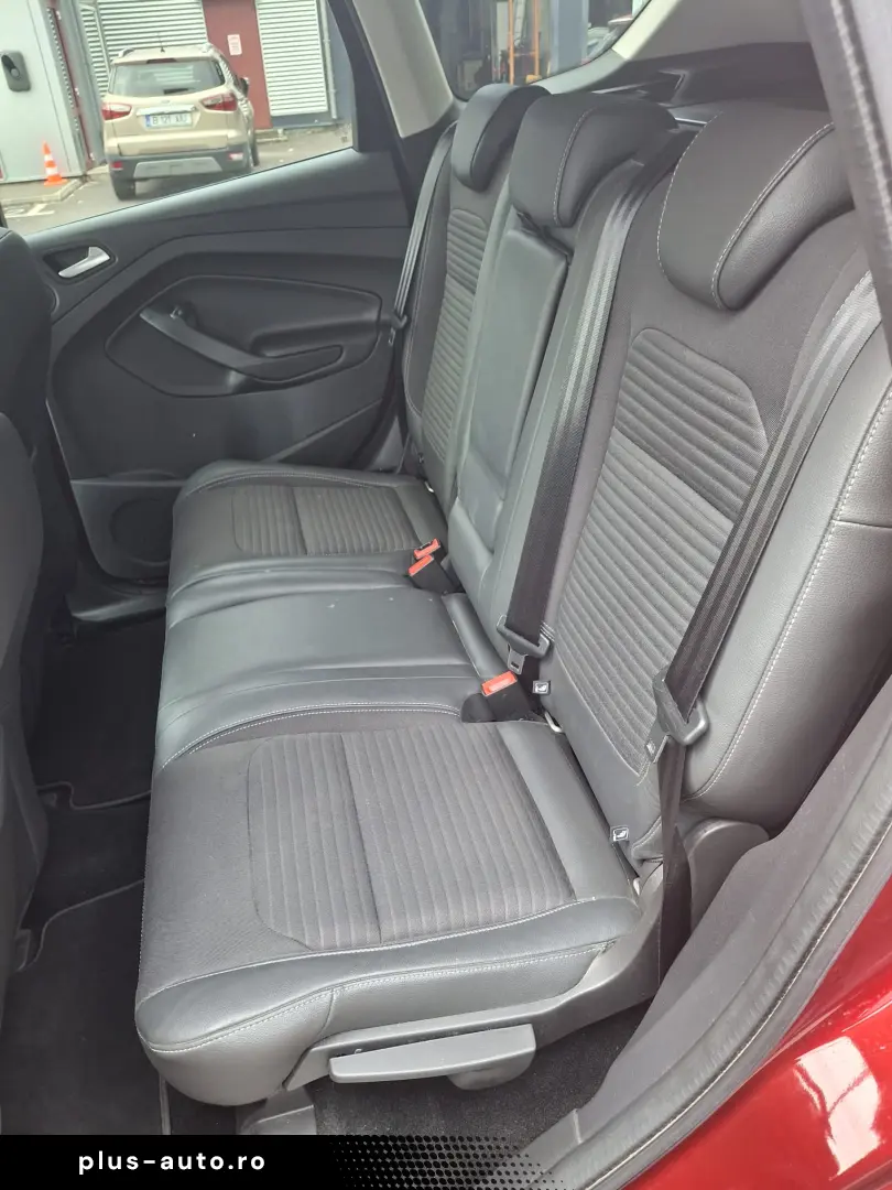 Ford Kuga 2.0 TDCi 4WD Powershift Titanium