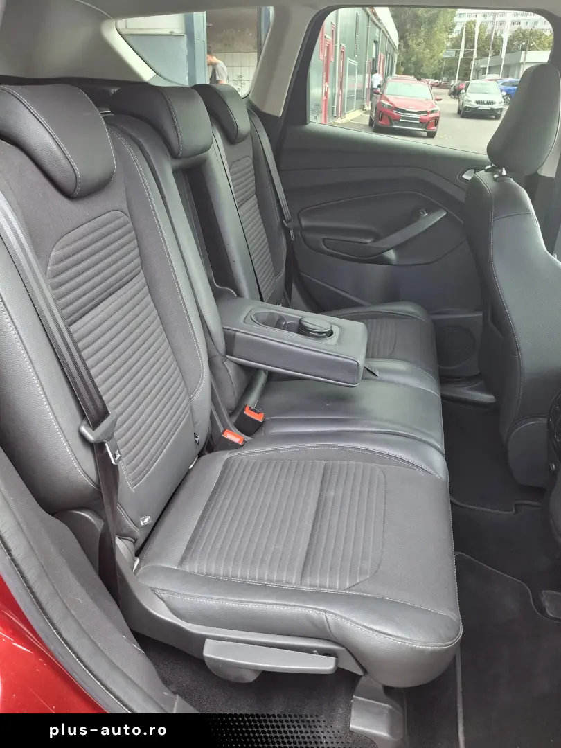 Ford Kuga 2.0 TDCi 4WD Powershift Titanium