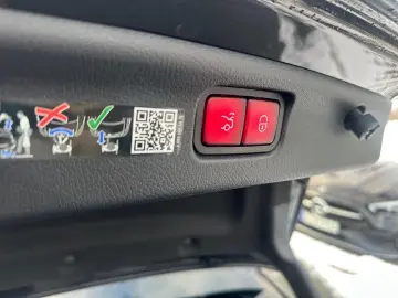 MERCEDES-BENZ C 300 e AMG-PREMIUM NIGHT DISTRONIC WI&hellip;