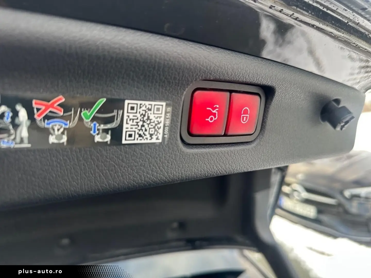 MERCEDES-BENZ C 300 e AMG-PREMIUM NIGHT DISTRONIC WI&hellip;