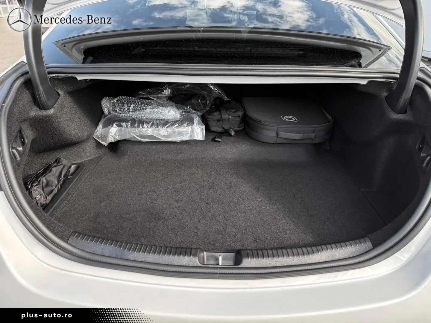 MERCEDES-BENZ C 63 AMG S E PERFORMANCE Night 360  Keyless-GO