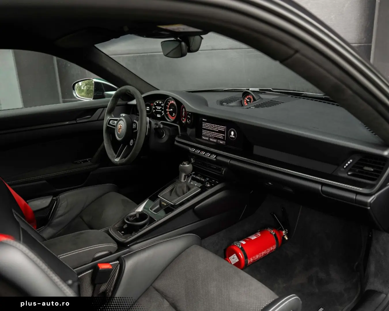 PORSCHE 992 (911) GT3 Clubsport  CARBONROOF LIFT BOSE