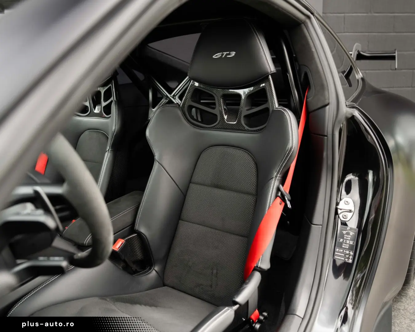 PORSCHE 992 (911) GT3 Clubsport  CARBONROOF LIFT BOSE