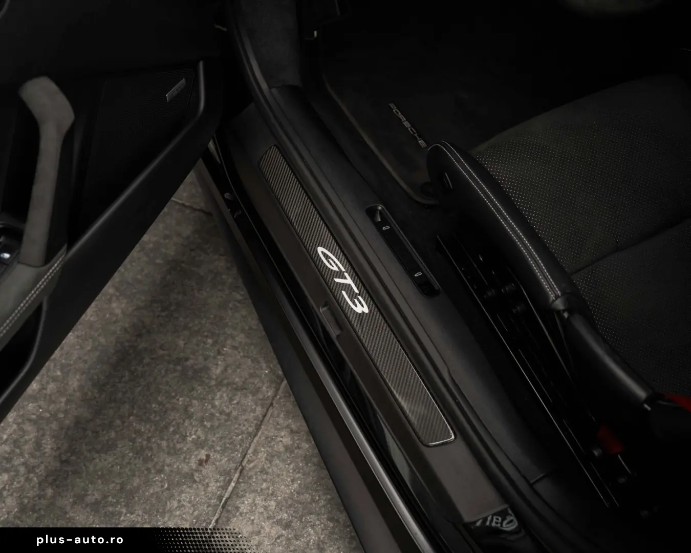 PORSCHE 992 (911) GT3 Clubsport  CARBONROOF LIFT BOSE