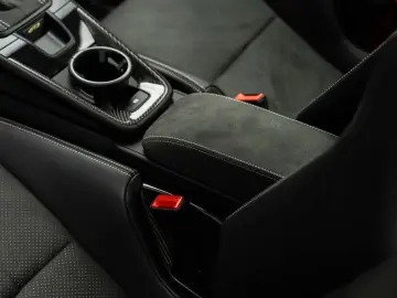 PORSCHE 992 (911) GT3 Clubsport  CARBONROOF LIFT BOSE