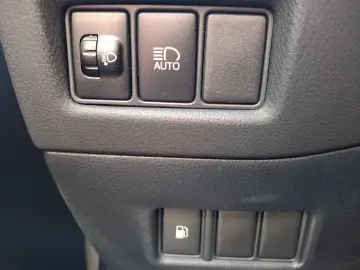 Toyota C-HR 1.8 HSD 4x2 CVT C-enter