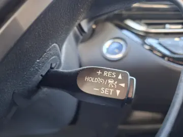 Toyota C-HR 1.8 HSD 4x2 CVT C-enter