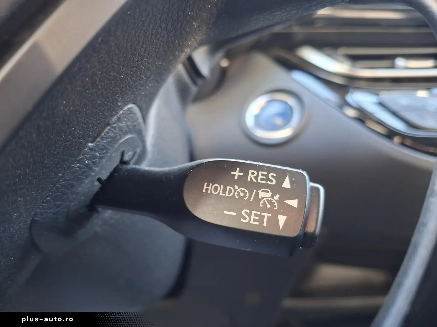 Toyota C-HR 1.8 HSD 4x2 CVT C-enter