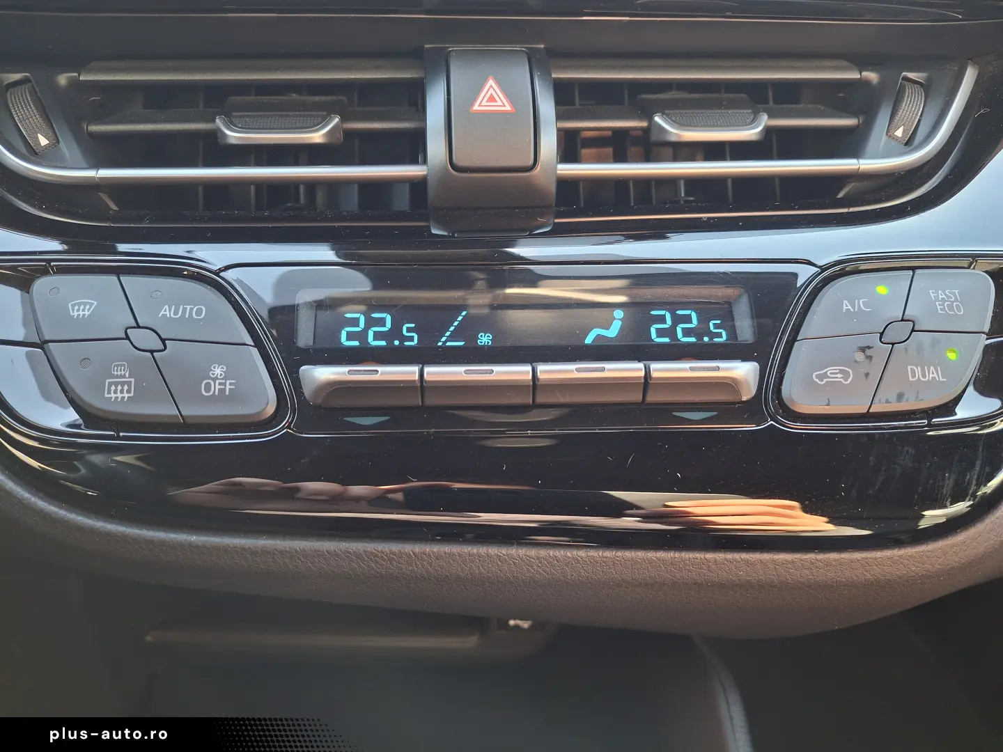 Toyota C-HR 1.8 HSD 4x2 CVT C-enter