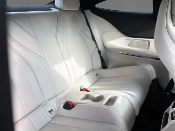 MERCEDES-BENZ CLE 300e AMG NightP. WinterP. Energizi&hellip;