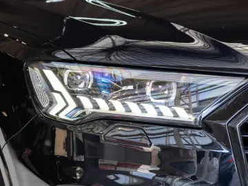 Audi Q7 Quattro 50TDi 3xS-Line