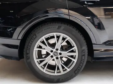 Audi Q7 Quattro 50TDi 3xS-Line