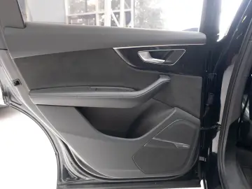 Audi Q7 Quattro 50TDi 3xS-Line