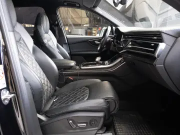 Audi Q7 Quattro 50TDi 3xS-Line