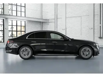 MERCEDES-BENZ E 300 e AMG SUPERSCREEN DISTRONIC KAMERA SHZ