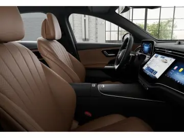 MERCEDES-BENZ E 300 e AMG SUPERSCREEN DISTRONIC KAMERA SHZ