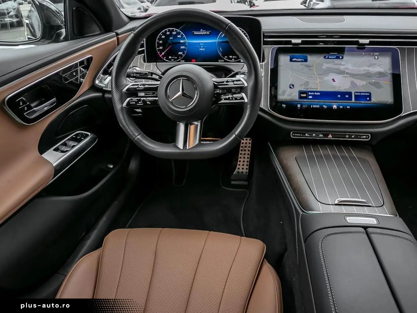 MERCEDES-BENZ E 300 de AMG Night AHK LED Kamera Distronic